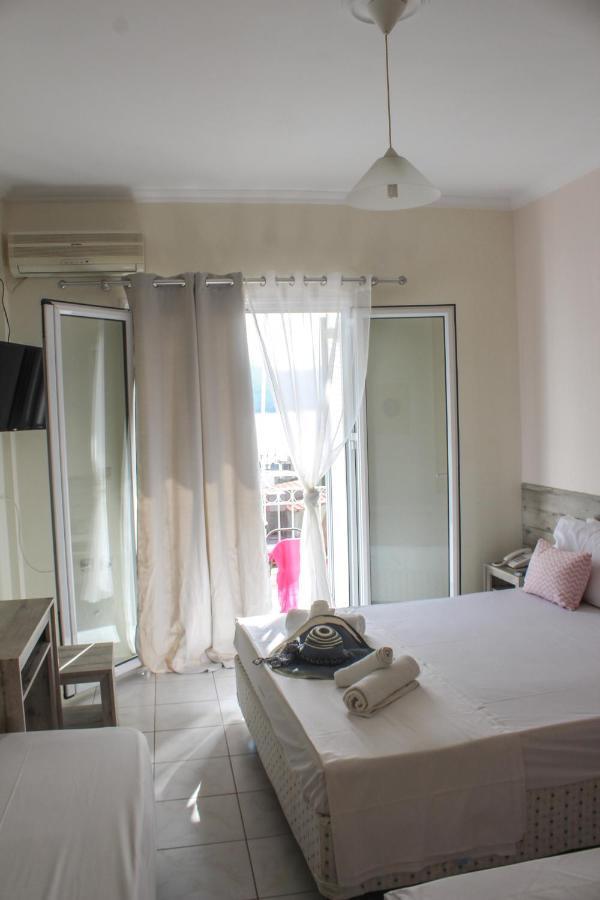Iason Apartments Лутра Едипсу Екстериор снимка