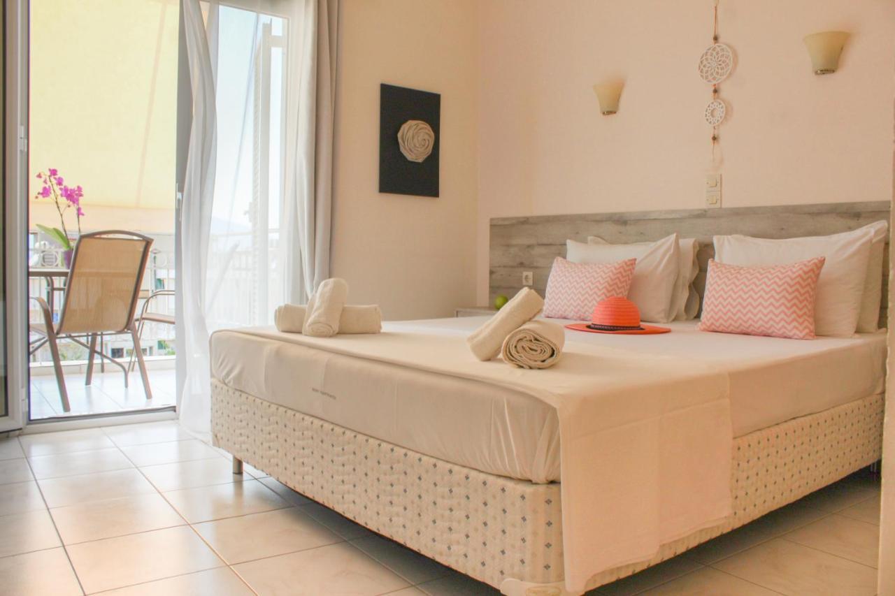 Iason Apartments Лутра Едипсу Екстериор снимка