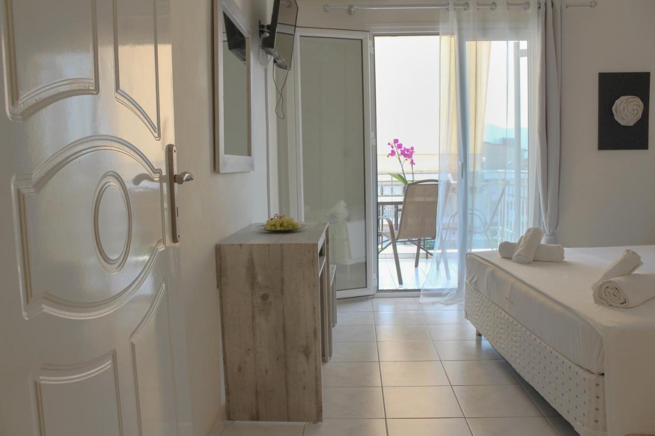 Iason Apartments Лутра Едипсу Екстериор снимка