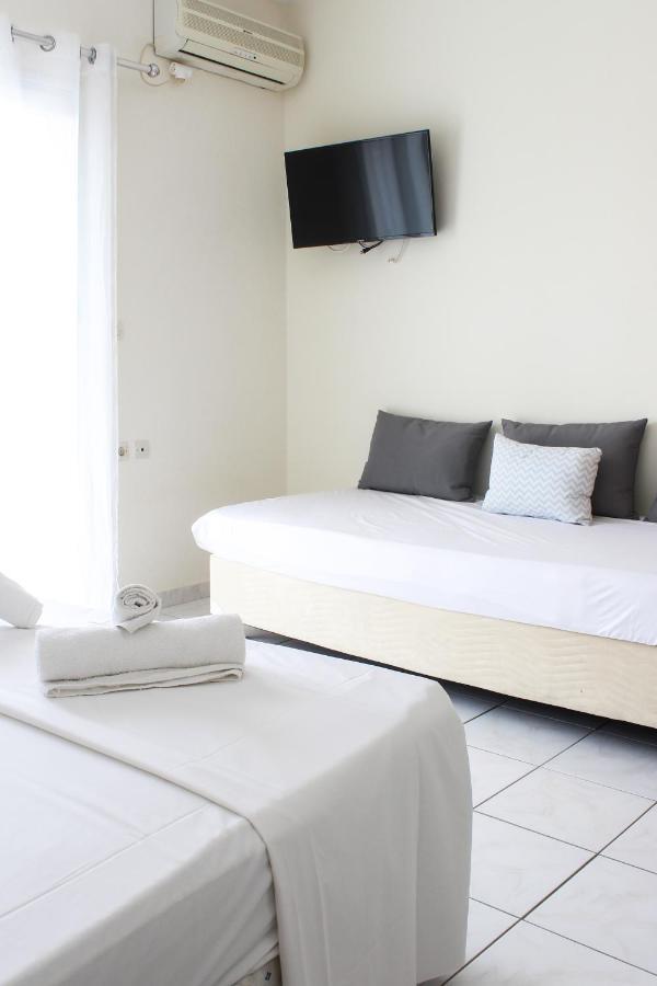 Iason Apartments Лутра Едипсу Екстериор снимка
